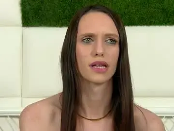 Chaturbate Watch Live Sex Cams of taraharriss