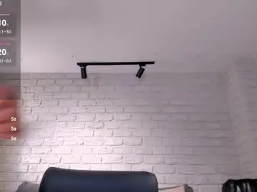 Chaturbate Live Sex Cam of bellathompsonx_