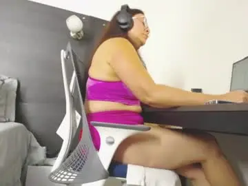 Chaturbate Live Porn of nathalyrae41