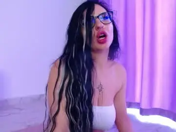 Chaturbate Free Live Porn of raven_foxxy
