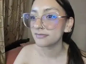 Chaturbate Nude Webcam of lucy_doll85