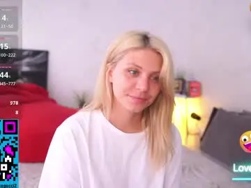 Chaturbate Live Sex Cam of idontlikeguccibelts