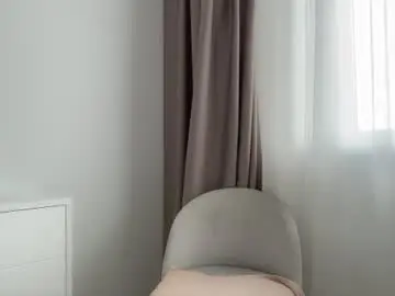 Chaturbate Sex Chat of shy_schoolgirl_