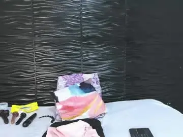 Chaturbate Nude Webcam of arianadiosa1