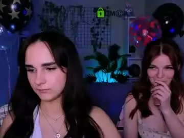 Chaturbate Live Sex Cam of mikameovv