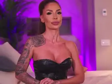 Chaturbate Live Sex Cam of raquellevon
