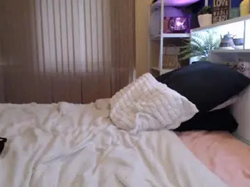Chaturbate Live Sex Cam of total_aussie_milfs