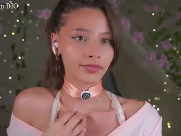 Chaturbate Live Porn of falinecrosthwaite