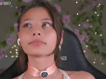 Chaturbate Live Sex Cam of falinecrosthwaite