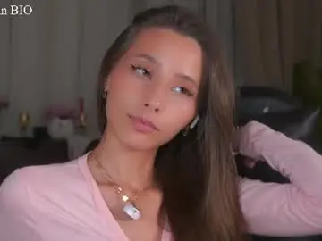 Chaturbate Free Porn Cam of falinecrosthwaite