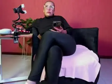 Chaturbate Free Live Porn of milf_sikiu