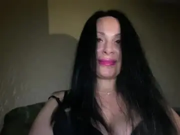 Chaturbate Live Sex Cam of honeyvibe26