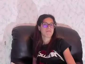 Chaturbate Live Porn of emily_loperaa