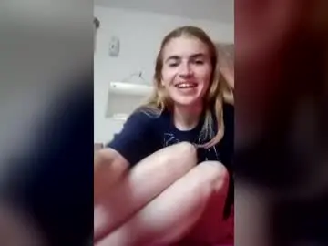 Chaturbate Live Sex Cam of daria_chloe