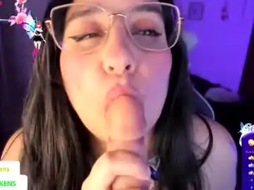 Chaturbate Live Sex of tellme_maddie