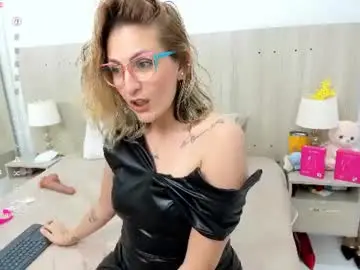 Chaturbate Sex Cam of lesly_santodomingo