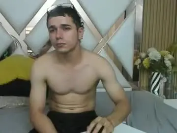 Chaturbate Sex Chat of zoeandalex_