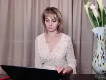 Chaturbate Adult Webcams of crystalfever_