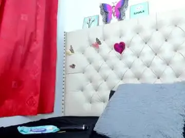 Chaturbate Live Sex Cam of selena_beautyy