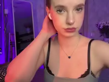 Chaturbate Live Sex Cam of itsevedarkside_