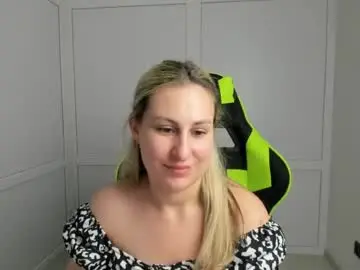 Chaturbate Watch Live Sex Cams of julia_sunshinee