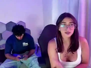 Chaturbate Live Sex Cam of desireduo_tgn