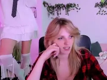 Chaturbate Free Live Porn of mona_cloud