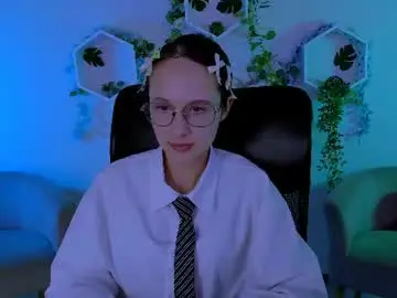 Chaturbate Live Sex Cam of mona_cloud