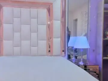 Chaturbate Live Sex Cam of goldentemptation_