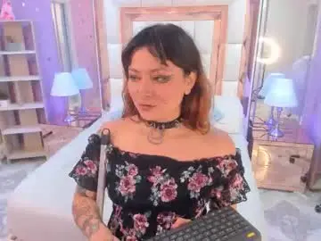 Chaturbate Free Porn Cam of goldentemptation_