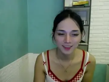 Chaturbate Live Sex Cam of makememoan4uxoxo