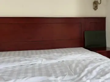 Chaturbate Adult Video Chat of ameliahenderson