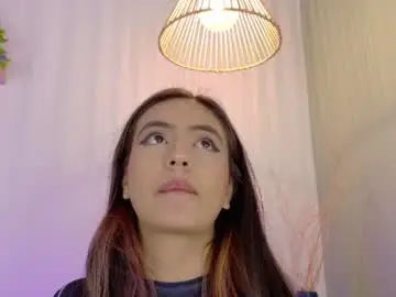 Chaturbate Nude Webcam of emilyy_bank