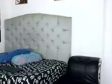 Chaturbate Watch Live Sex Cams of mia_thompson_0