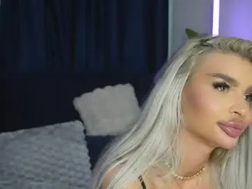 Chaturbate Sex Cam of chrystalcade