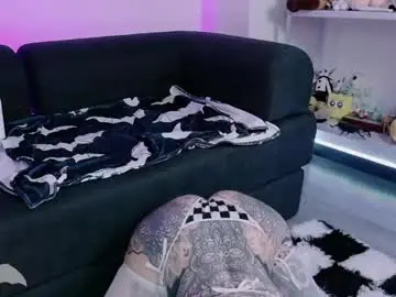 Chaturbate Nude Webcam of herinfernalmajesty