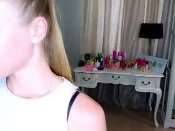 Chaturbate Live Sex Cam of cute_fox_girl