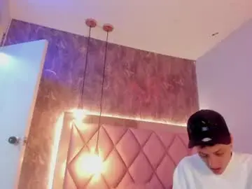 Chaturbate Adult Webcams of megan_and_clohe