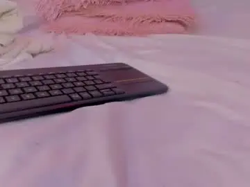 Chaturbate Nude Webcam of megan_and_clohe
