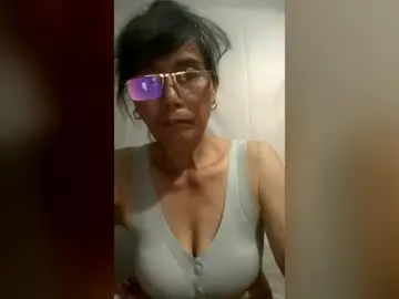 Chaturbate Watch Live Sex Cams of squirt0120