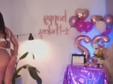 Chaturbate Best Webcam of sarawinstone_
