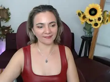 Chaturbate Best live sex cam show of rebeca_milf