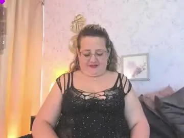Chaturbate Live Sex of martinacurvy_