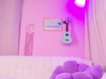 Chaturbate Adult Video Chat of little_effy18_