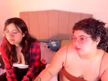 Chaturbate Live Sex Cam of madelaine_taylor