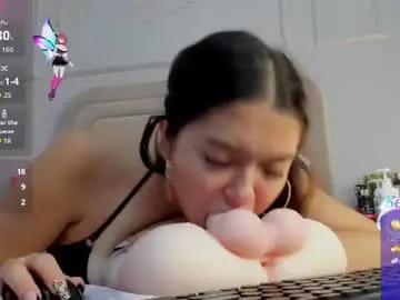 Chaturbate Live Sex Cam of nahommybell