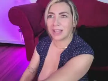 Chaturbate Watch Live Sex Cams of isabella_lt