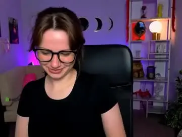 Chaturbate Free Live Porn of helli_belli