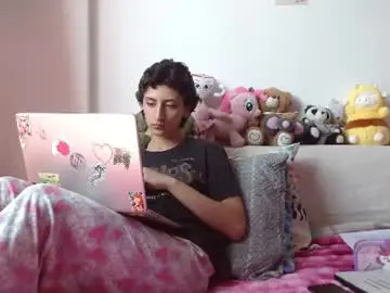 Chaturbate Free Live Porn of malitamuymal22
