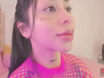 Chaturbate Free Porn Cam of hilary_jones_22
